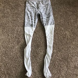 Alo Goddess Leggings